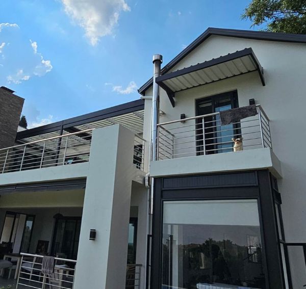 ALUMINIUM LOUVRE AWNINGS