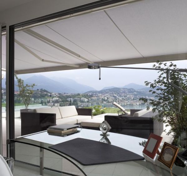 RETRACTABLE ARM AWNINGS